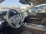 Volvo V60 2.0 B3 Essential Edition | Cruise Control | Navigatie | Apple CarPlay & Android Auto | Park Assist | LED Koplampen | 2 Zone Climate Control | Parkeercamera |
