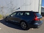 Volvo V60 2.0 B3 Essential Edition | Cruise Control | Navigatie | Apple CarPlay & Android Auto | Park Assist | LED Koplampen | 2 Zone Climate Control | Parkeercamera |