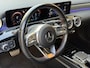 Mercedes-Benz A-klasse 250 e AMG Line 218pk | Adaptieve cruise | Sfeerverlichting | Trekhaak | Apple CarPlay | Stoelverwarming | Navigatie | Lane assist | Dodehoek assistent | Half leder | Camera | LED | DAB | Keyless | Volledig dealeronderhouden!