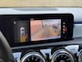 Mercedes-Benz A-klasse 250 e AMG Line 218pk | Adaptieve cruise | Sfeerverlichting | Trekhaak | Apple CarPlay | Stoelverwarming | Navigatie | Lane assist | Dodehoek assistent | Half leder | Camera | LED | DAB | Keyless | Volledig dealeronderhouden!