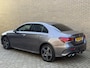 Mercedes-Benz A-klasse 250 e AMG Line 218pk | Adaptieve cruise | Sfeerverlichting | Trekhaak | Apple CarPlay | Stoelverwarming | Navigatie | Lane assist | Dodehoek assistent | Half leder | Camera | LED | DAB | Keyless | Volledig dealeronderhouden!