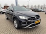 Volkswagen T-Roc 1.5 TSI 150PK Life Business / Digitale Cockpit Pro / Parkeersensoren V+A / LED / Keyless Entry / App-Connect / Navigatie