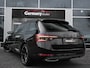 Skoda Superb Combi 1.4 TSI iV 218pk Sportline Business Pano Matrix ACC BSM DCC Elektr. Zetels Stuur/Stoel/Achterbank verw. Tr.haak VOL!!
