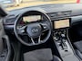Skoda Superb Combi 1.4 TSI iV 218pk Sportline Business Pano Matrix ACC BSM DCC Elektr. Zetels Stuur/Stoel/Achterbank verw. Tr.haak VOL!!