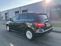 Mercedes-Benz B-klasse 180 Ambition 6-Bak 125 PK. Mooie en als nieuw rijdende auto !!!