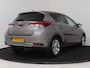 Toyota Auris 1.8 Hybrid Lease Pro | Panoramisch dak | half lederen interieur |