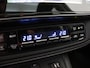 Toyota Auris 1.8 Hybrid Lease Pro | Panoramisch dak | half lederen interieur |