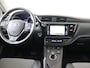 Toyota Auris 1.8 Hybrid Lease Pro | Panoramisch dak | half lederen interieur |