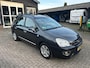 Kia Carens 2.0 CVVT X-ecutive 7-persoons
