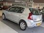 Dacia Sandero 1.6 Lauréate Airco, Stuurbekrachtiging