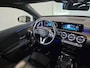 Mercedes-Benz A-klasse 180 Business Solution Luxury / Pano / Sfeer / NL Auto