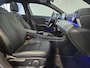 Mercedes-Benz A-klasse 180 Business Solution Luxury / Pano / Sfeer / NL Auto