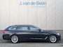 BMW 5-Serie Touring 530i High Executive | Panorama | Cognac leder | Adap LED | Digi Dash | Carplay | Camera