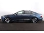 Volvo S90 T8 AWD Ultimate Dark - Schuif/kanteldak - IntelliSafe Assist & Surround - 360º Camera - Bowers & Wilkins audio - Adaptieve LED koplampen - Verwarmde voorstoelen, stuur & achterbank - Parkeersensoren voor & achter - Elektr. bedienb. voorstoelen met geheugen - Head up display - Extra getint glas - 19' LMV