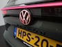 Volkswagen Tayron 1.5 eHybrid R-Line Edition Navigatie | 20 Inch Velgen | Airco | Panorama dak | Stoel/stuur verwarming | Electrische klep | Black pakket | Parkeersensoren |