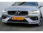 Volvo V60 2.0 B3 Aut. Inscription Sport Trekhaak/ Harman Kardon/ Blindspot/ Elek. achterklep/ Carplay