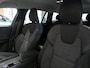 Volvo V60 2.0 B3 Core - Occasion Lease vanaf €664 p/m - Verwarmde voorruit / (achter)stoelen & stuur - Camera - getinte ramen achter