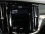 Volvo V60 2.0 B3 Core - Occasion Lease vanaf €664 p/m - Verwarmde voorruit / (achter)stoelen & stuur - Camera - getinte ramen achter