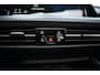 Volkswagen Golf 2.0 TSI R 4Motion Performance Akrapovic HUD