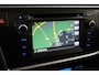 Toyota Auris Touring Sports 1.8 Hybrid Lease Plus | Volledige dealerhistorie | Panoramadak | Trekhaak | Navigatie | Stoelverwarming | Keyless | Parkeersensoren voor/achter | Bi-xenon | Clima | Cruise Control | 16 inch