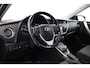 Toyota Auris Touring Sports 1.8 Hybrid Lease Plus | Volledige dealerhistorie | Panoramadak | Trekhaak | Navigatie | Stoelverwarming | Keyless | Parkeersensoren voor/achter | Bi-xenon | Clima | Cruise Control | 16 inch