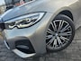 BMW 3-Serie Touring 320i Executive Edition | UNIEK! | Individual interieur en individual lakkleur t.w.v. €4.950!
