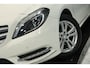 Mercedes-Benz B-klasse 180 / LEDER / XENON / NAVI / PDC V+A / BLUETOOTH / STOELVERW