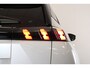 Peugeot e-2008 EV GT Pack 50 kWh | Navi | Camera | Verw. voorstoelen | PDC V+A | Leder alcantara | Cruise control | DAB |