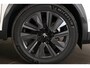 Peugeot e-2008 EV GT Pack 50 kWh | Navi | Camera | Verw. voorstoelen | PDC V+A | Leder alcantara | Cruise control | DAB |