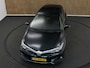 Toyota Auris 1.8 Hybrid Dynamic - ORIGINEEL NEDERLANDSE AUTO - 13 POLIGE VASTE TREKHAAK - TREKGEWICHT 385 KG - NAVIGATIE - VOLLEDIGE ONDERHOUDSHISTORIE AANWEZIG - CONTINENTAL 4 SEIZOENENBANDEN - LICHT/ REGENSENSOR - DAB AUDIO - AUTO VERKEERT IN EEN FRAAIE STAAT