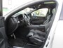 Volvo XC60 2.0 B5 R-Design / AUTOMAAT / AIRCO / PANO-DAK / LEER / NAVI / NL.AUTO / NW-STAAT / 96dkm