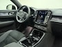 Volvo XC40 Twin 408pk Plus / Nubuck / Getint glas / Trekhaak / All Season / PDC + Camera / Stoel + Stuurw. Verwarming / Keyless / El. Achterklep / Warmtepomp /