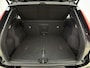 Volvo XC40 Twin 408pk Plus / Nubuck / Getint glas / Trekhaak / All Season / PDC + Camera / Stoel + Stuurw. Verwarming / Keyless / El. Achterklep / Warmtepomp /