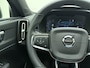 Volvo XC40 Twin 408pk Plus / Nubuck / Getint glas / Trekhaak / All Season / PDC + Camera / Stoel + Stuurw. Verwarming / Keyless / El. Achterklep / Warmtepomp /