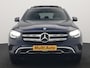Mercedes-Benz GLC 300e 4MATIC Premium Plug In Hybrid 320pk Dealer O.H. PHEV | Trekhaak Af Fabriek | Panodak | Adaptive Cruise | Camera | Sfeerverlichting | Apple Carplay | Blis | Navigatie | DAB | 19"L.M |