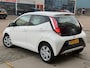 Toyota Aygo 1.0 VVT-i x-play/ 5drs/ nap/ 1e EIG/ dealeronderhouden/ 1jaar apk/ volle opties.
