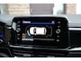 Volkswagen T-Roc 1.5 TSI R-Line 150PK Automaat | Black Style | ACC | Trekhaak