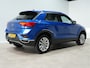 Volkswagen T-Roc 1.5 TSI 150pk DSG Style Panorama Trekhaak Navigatie Keyless Camera 211