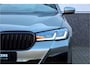 BMW 5-Serie 545e xDrive Individual Soft Close / M-zetels / Leder dashboard /