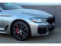 BMW 5-Serie 545e xDrive Individual Soft Close / M-zetels / Leder dashboard /