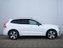Volvo XC60 2.0 T6 Plug-in hybrid AWD Plus Bright 350 Pk Automaat Navi / DAB / Leer / Apple Carplay / Pano-dak / Winterpakket