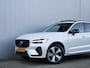 Volvo XC60 2.0 T6 Plug-in hybrid AWD Plus Bright 350 Pk Automaat Navi / DAB / Leer / Apple Carplay / Pano-dak / Winterpakket