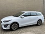 Kia Ceed Sportswagon 1.6 GDI PHEV DynamicLine | Facelift | 34.000km! | Navigatie | Camera | Cruise control | Lane assist | Apple CarPlay | Stoel&stuurverwarming | Climate control | LED | DAB | Keyless | Volledig dealeronderhouden!