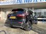 Nissan Qashqai 1.3 DIG-T Tekna Panodak/Cruisecontr. ad./Dodehoek det./Rondomzicht camera/ Leder Alcant. bekleding/Navi Fullmap/KeylessEntry+start/Elektr. verst.bare stoel/Park.sensoren v+a/Stoelverw./Ledverl./Uitparkeerwaa