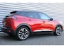 Peugeot e-2008 50KWH 136PK GT PACK AUTOMAAT / NAVI / LEDER / CLIMA / PDC / 18" LMV / CAMERA / ALCANTARA / KEYLESS / FULL-LED / FULL OPTIONS !!