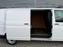 Volkswagen Transporter 2.0 TDI L2H1 150pk Airco/ Navi/ Cruise/ PDC/ Trekhaak/