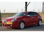Alfa Romeo Giulietta 1.4 T Distinctive | Rosso Competizion | Clima/Cruise/LMV/Bluetooth/LED - Keurig!