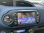 Toyota Yaris 1.5 Hybrid 100pk 5-drs CVT Bi-Tone