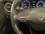 Hyundai Kona 1.0 T-GDI Fashion | Apple Carplay | Schuif / Kantel dak | 18'' lichtmetaal | DAB | Navigatie | Cruise control | Stoelverwarming |