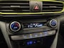 Hyundai Kona 1.0 T-GDI Fashion | Apple Carplay | Schuif / Kantel dak | 18'' lichtmetaal | DAB | Navigatie | Cruise control | Stoelverwarming |